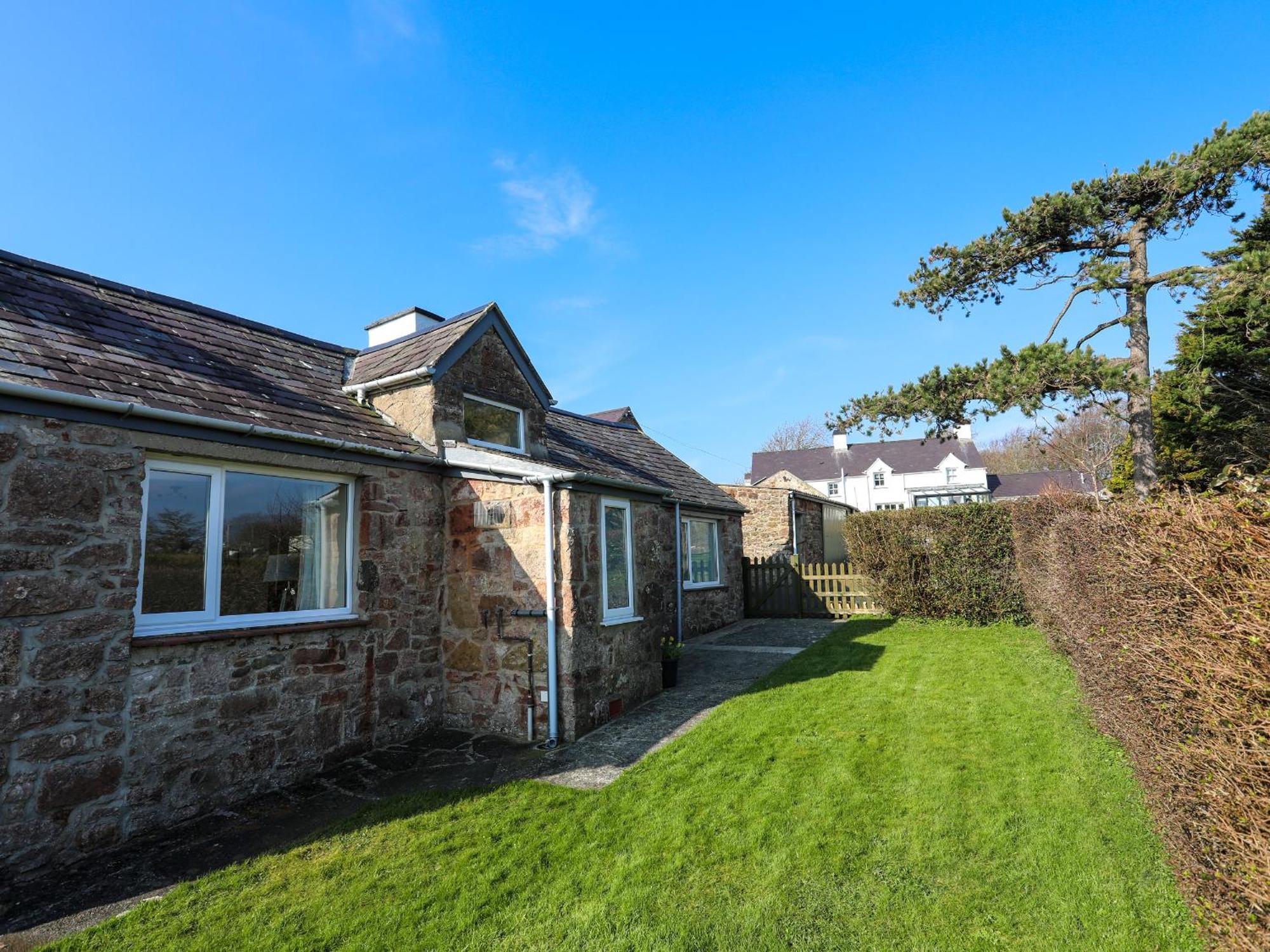 Tan Twr Farm Cottage Dwyran Exteriör bild